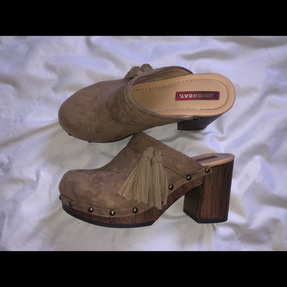 boho clogs